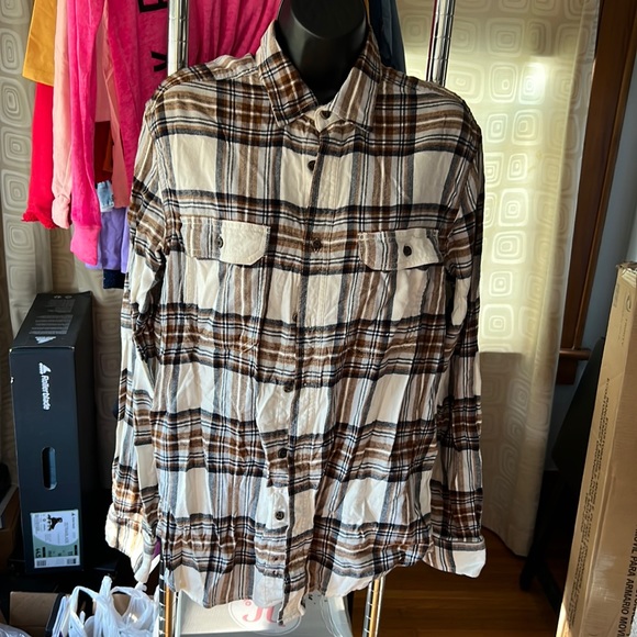 George Other - Men’s George button up plaid shirt size M (38-40)